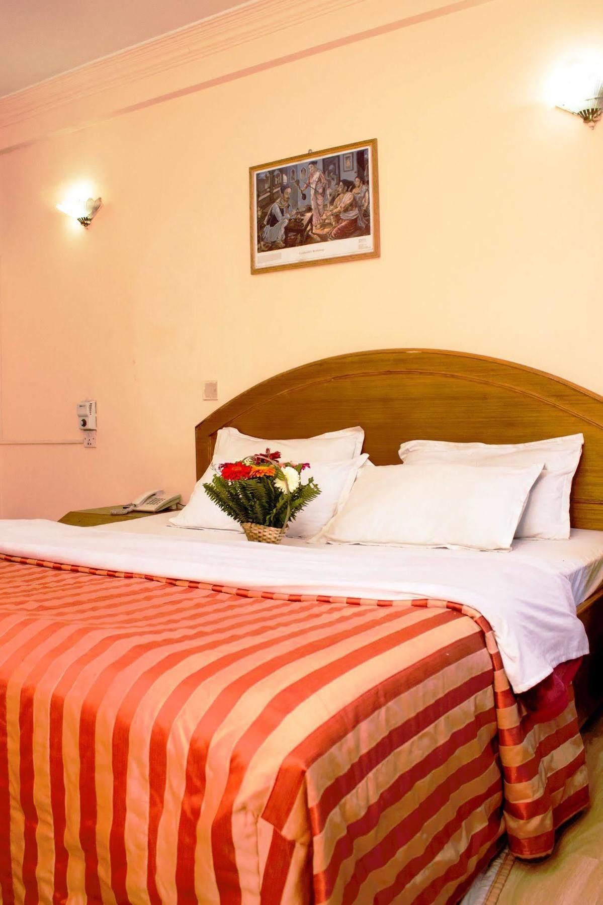 Hotel Kamal Катманду Екстериор снимка