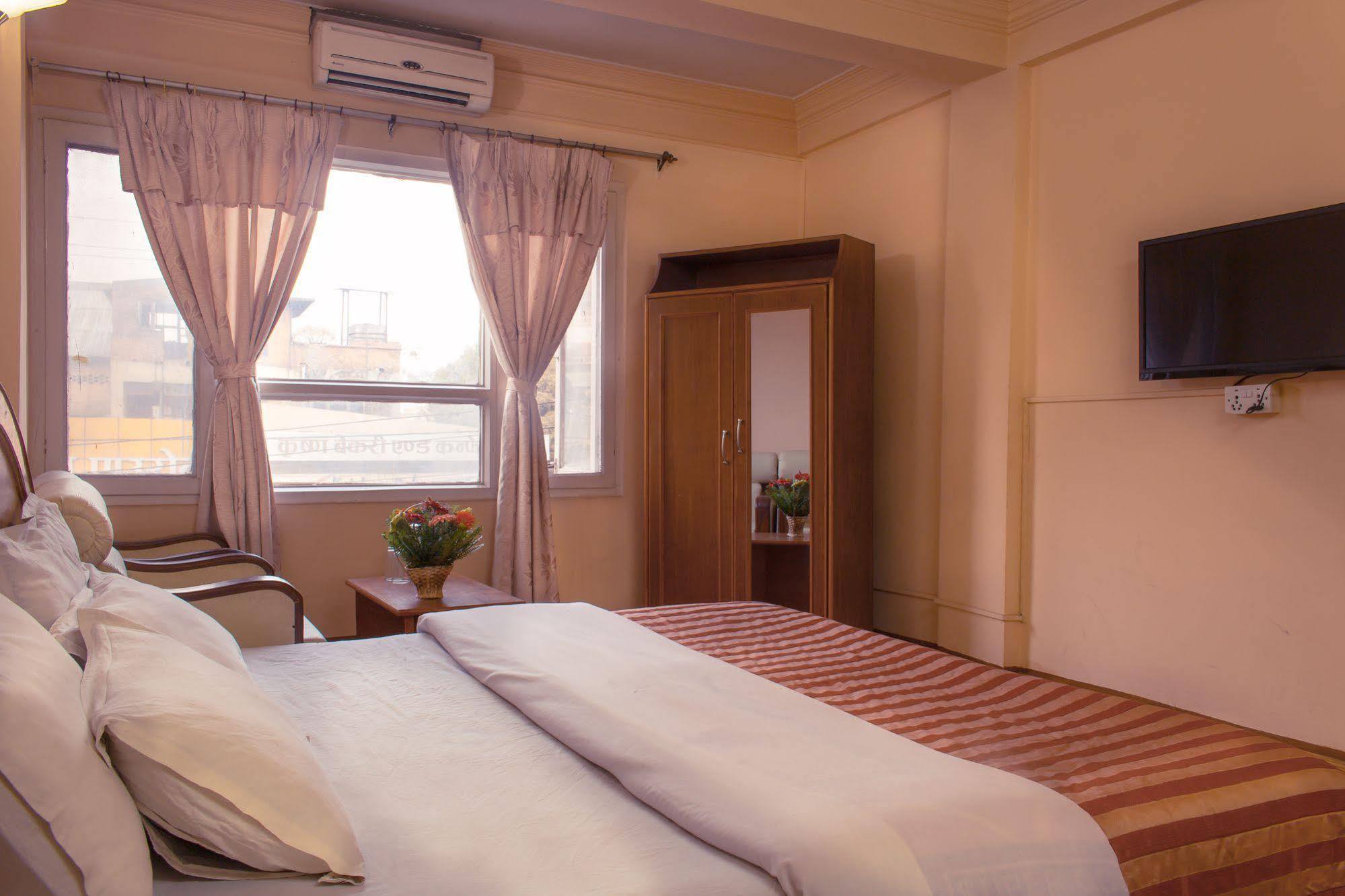 Hotel Kamal Катманду Екстериор снимка